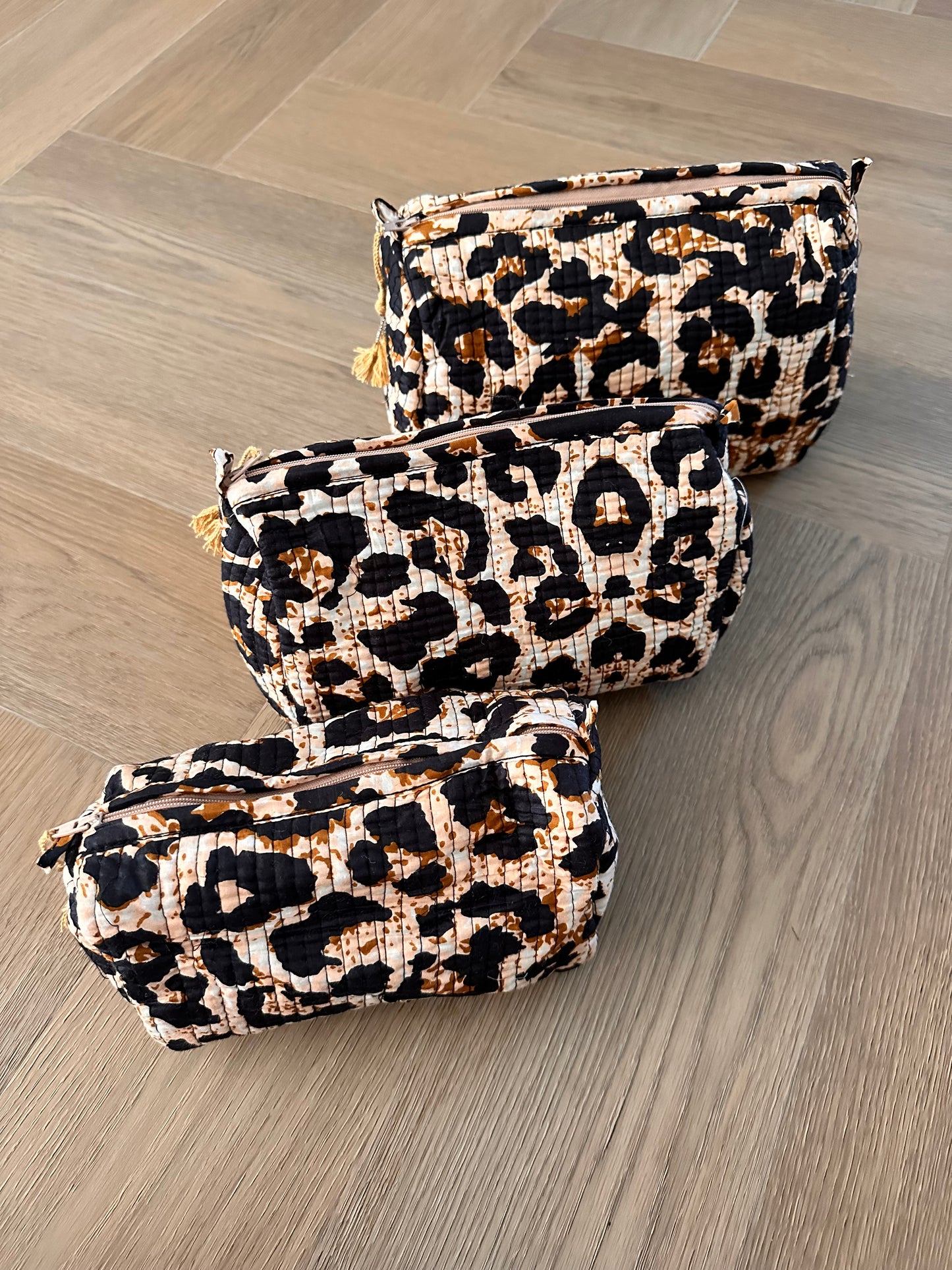 TOILETTAS | PANTER S