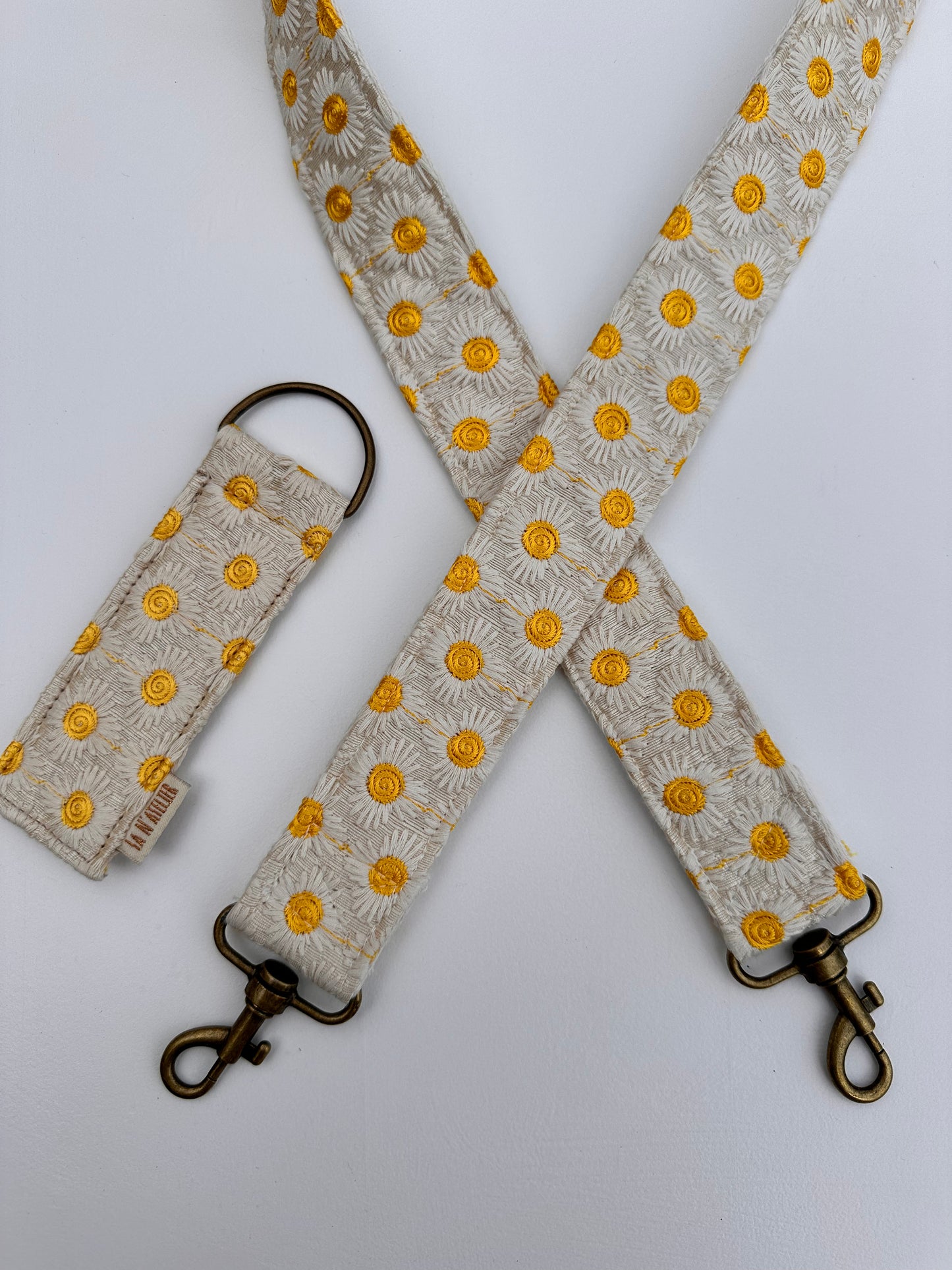 STRAP | DAISY LIGHT
