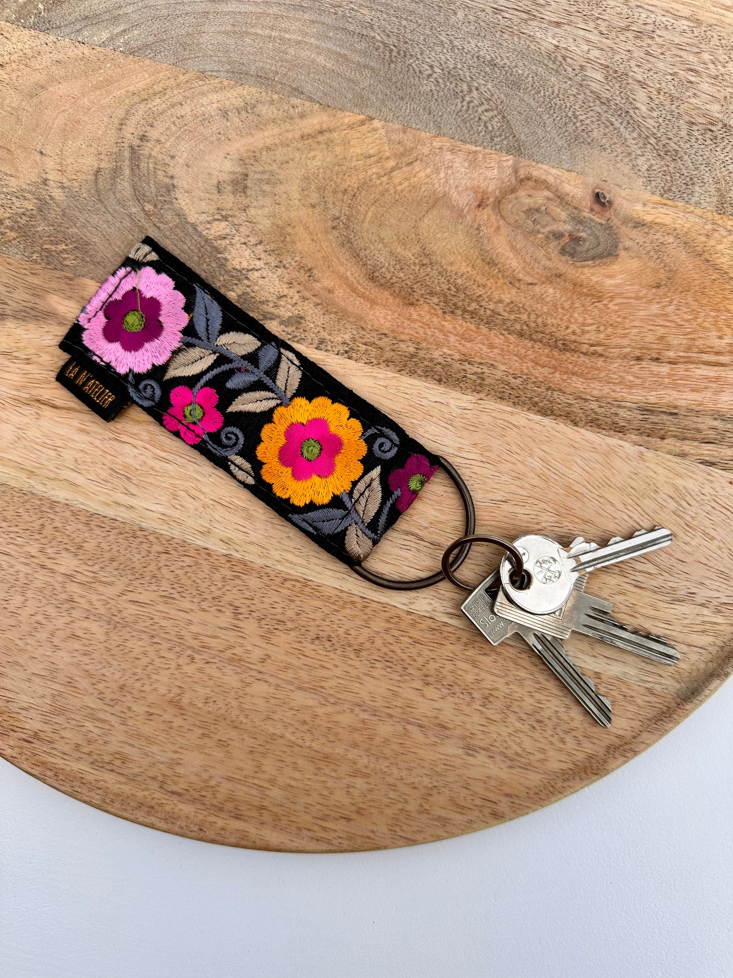 SLEUTELHANGER | BUTTERCUP DARK