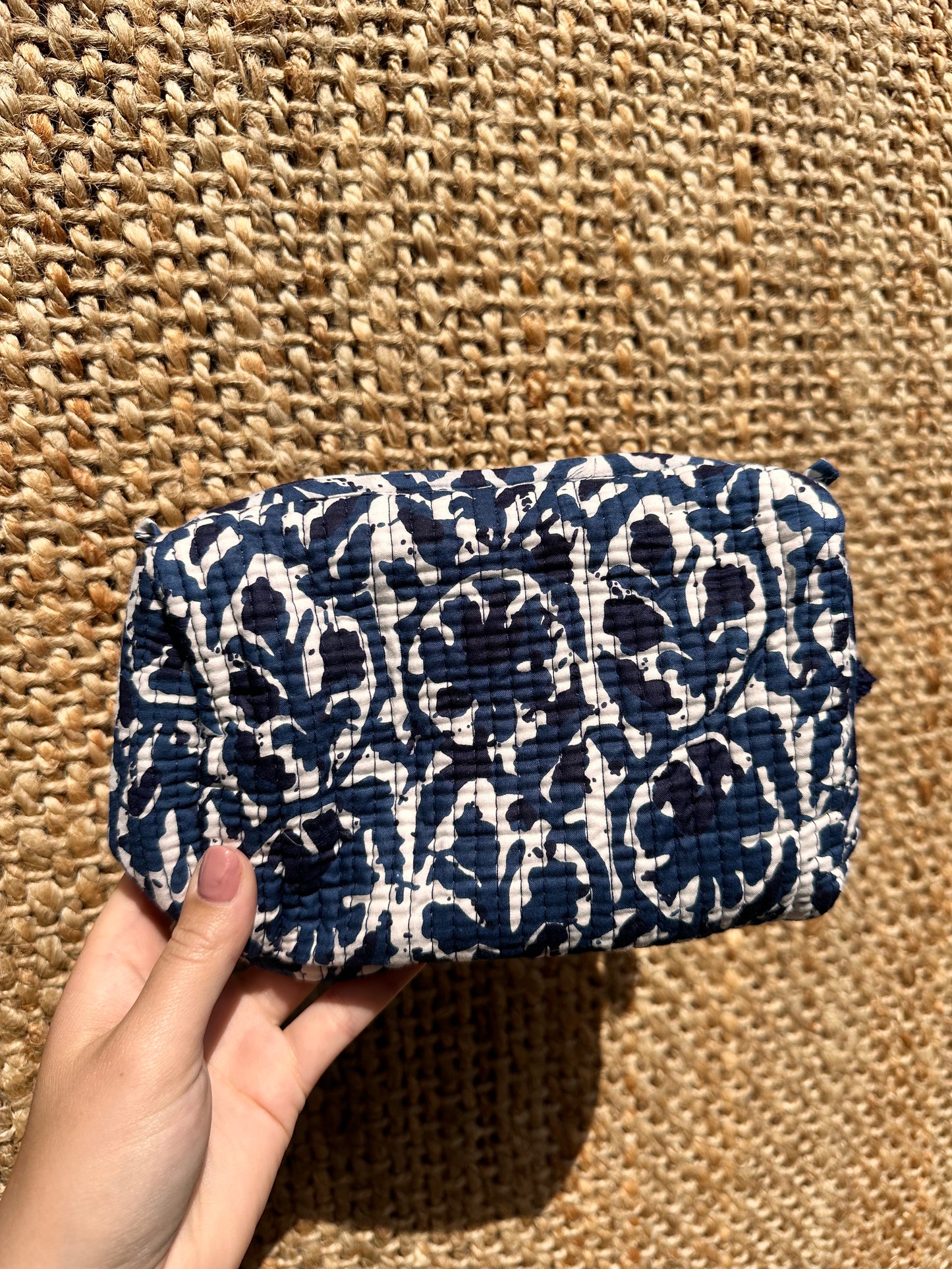 TOILETTAS | BEAUTIFUL BLUE M