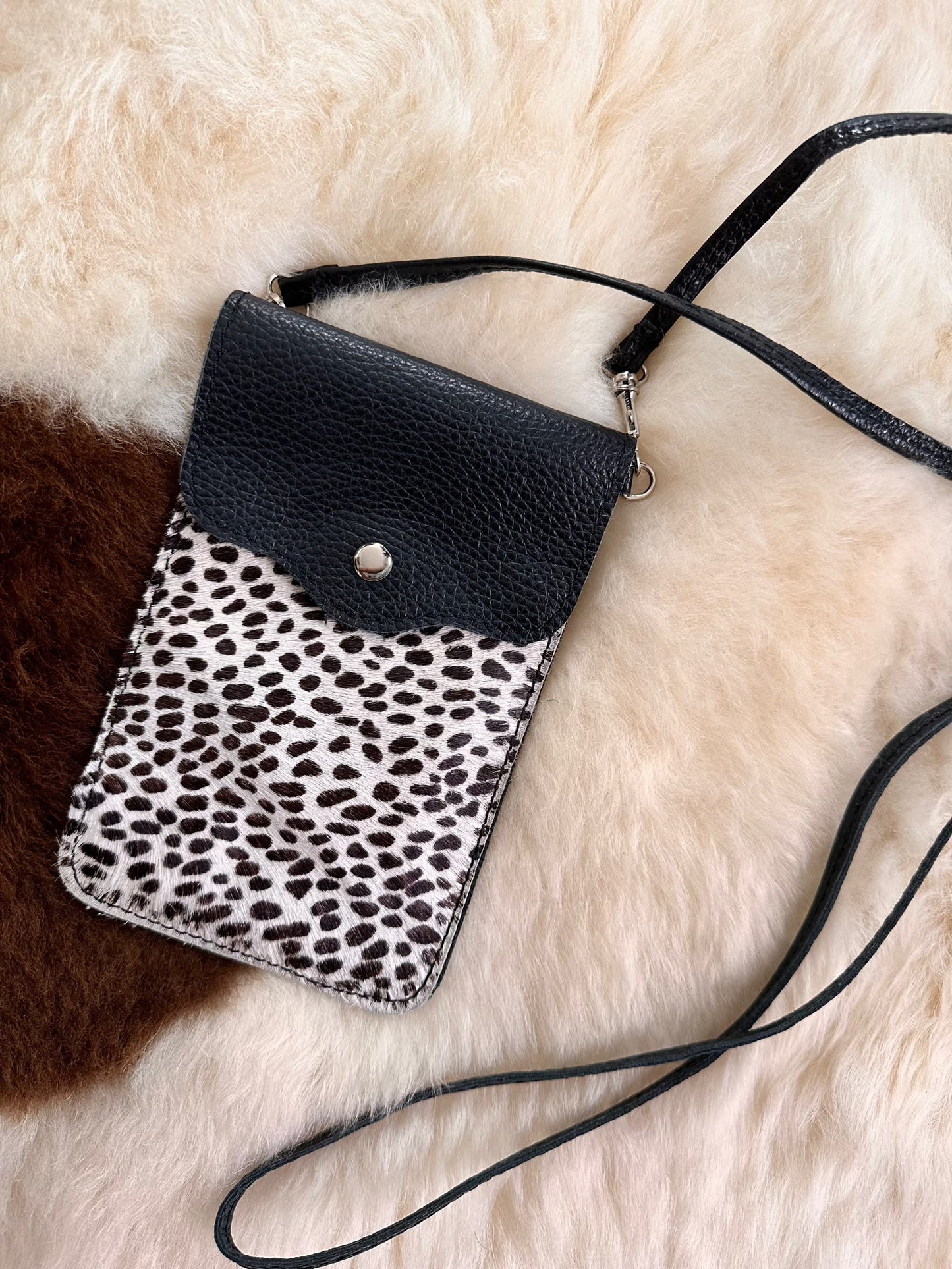 CROSSBODY TELEFOON TAS STIPPEN | BLACK