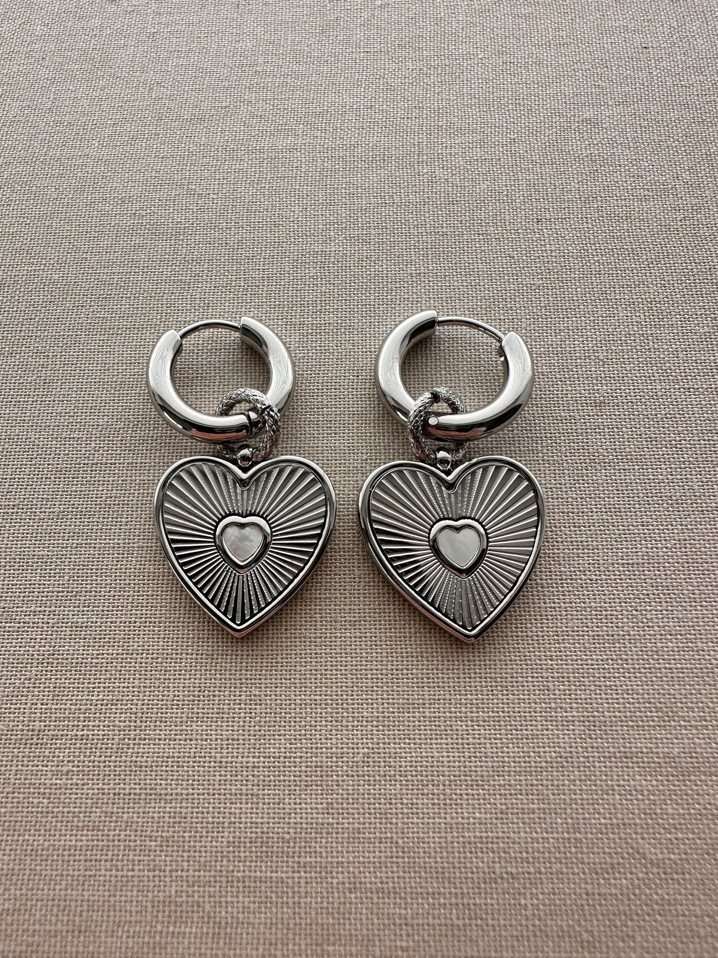 OORBELLEN HEART | SILVER
