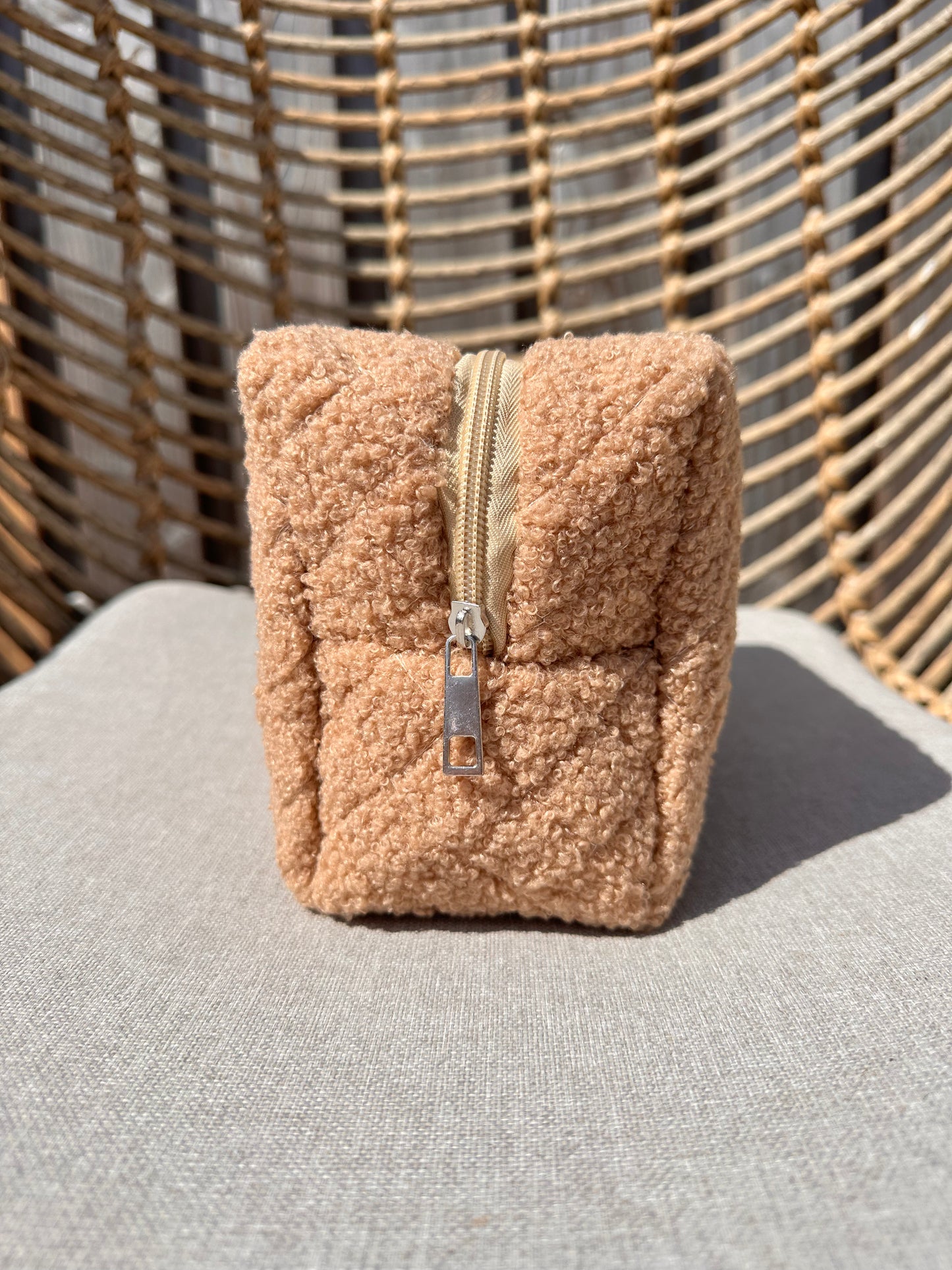 TOILETTAS | TEDDY CAMEL