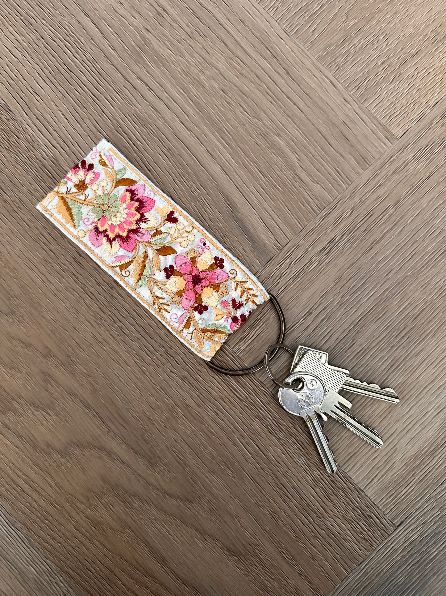 SLEUTELHANGER | LILY LIGHT