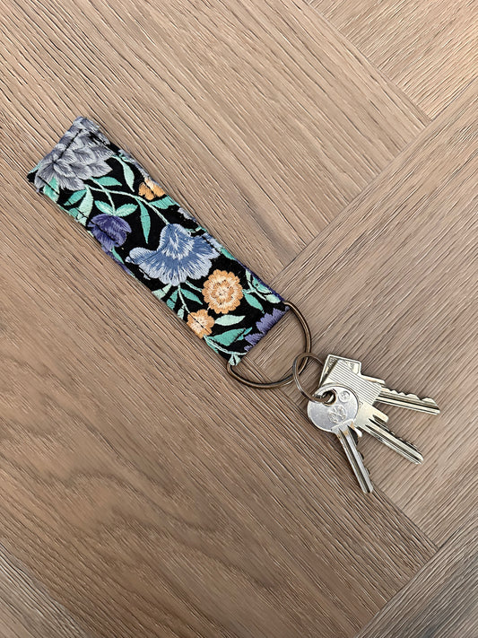 SLEUTELHANGER | BLUEBELL DARK