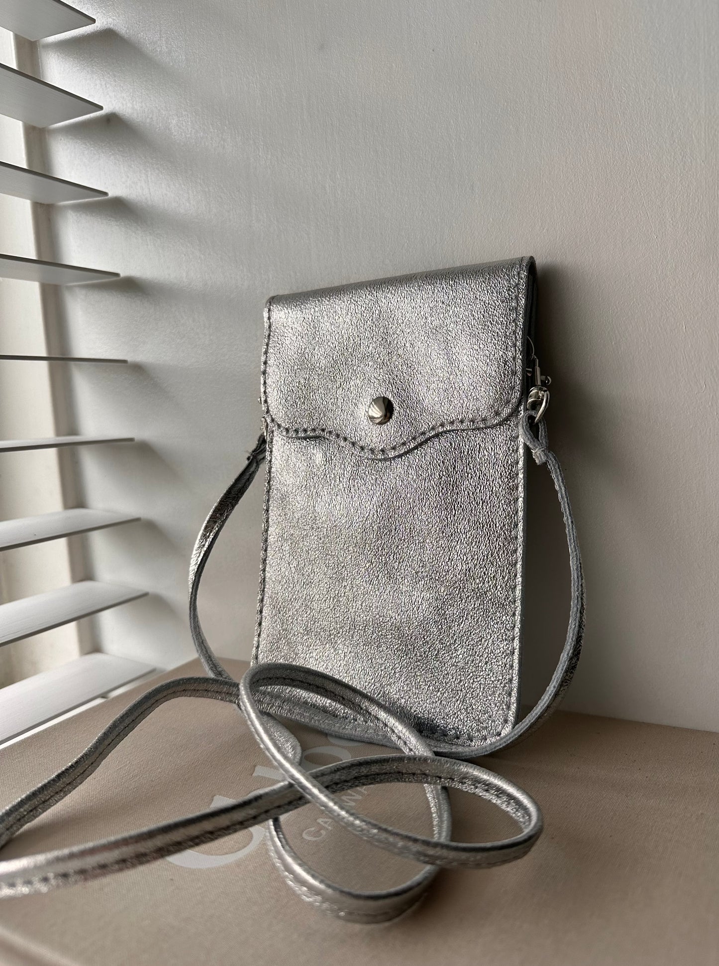 CROSSBODY TELEFOON TAS METALLIC | SILVER